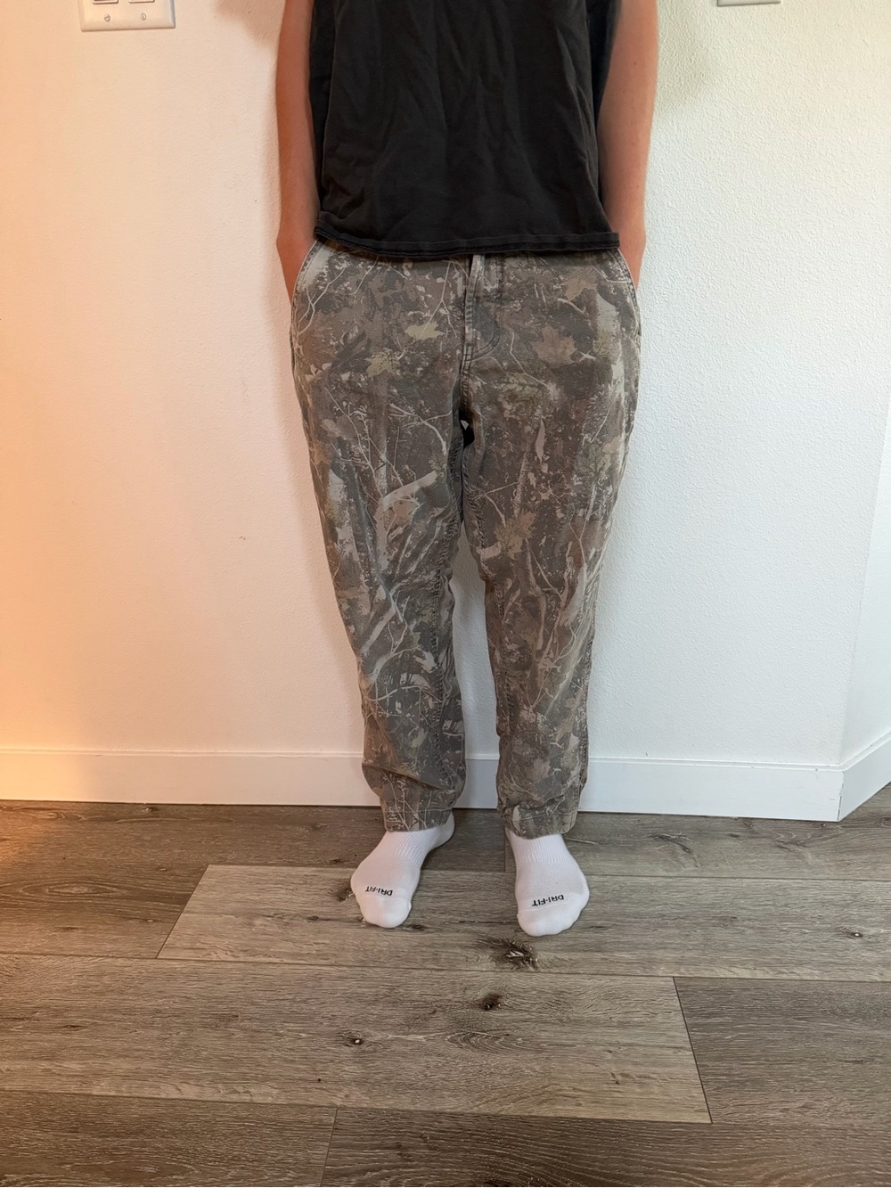 Abercrombie camo cargo jeans
